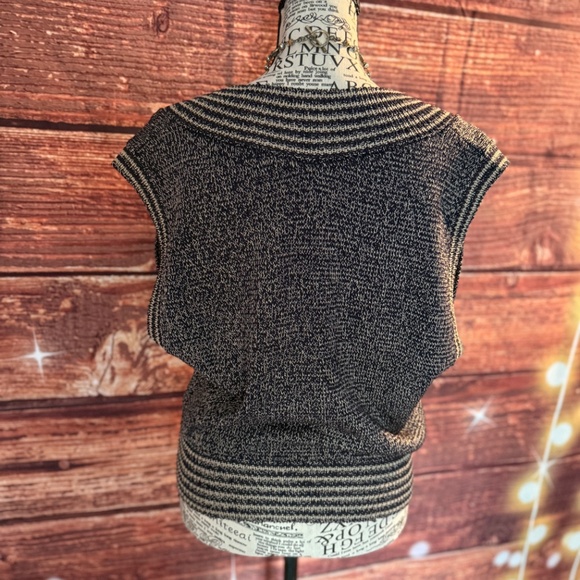 Vintage Mary Ann Restivo blouse & vest combo. Size 8 and Medium. - Picture 11 of 11